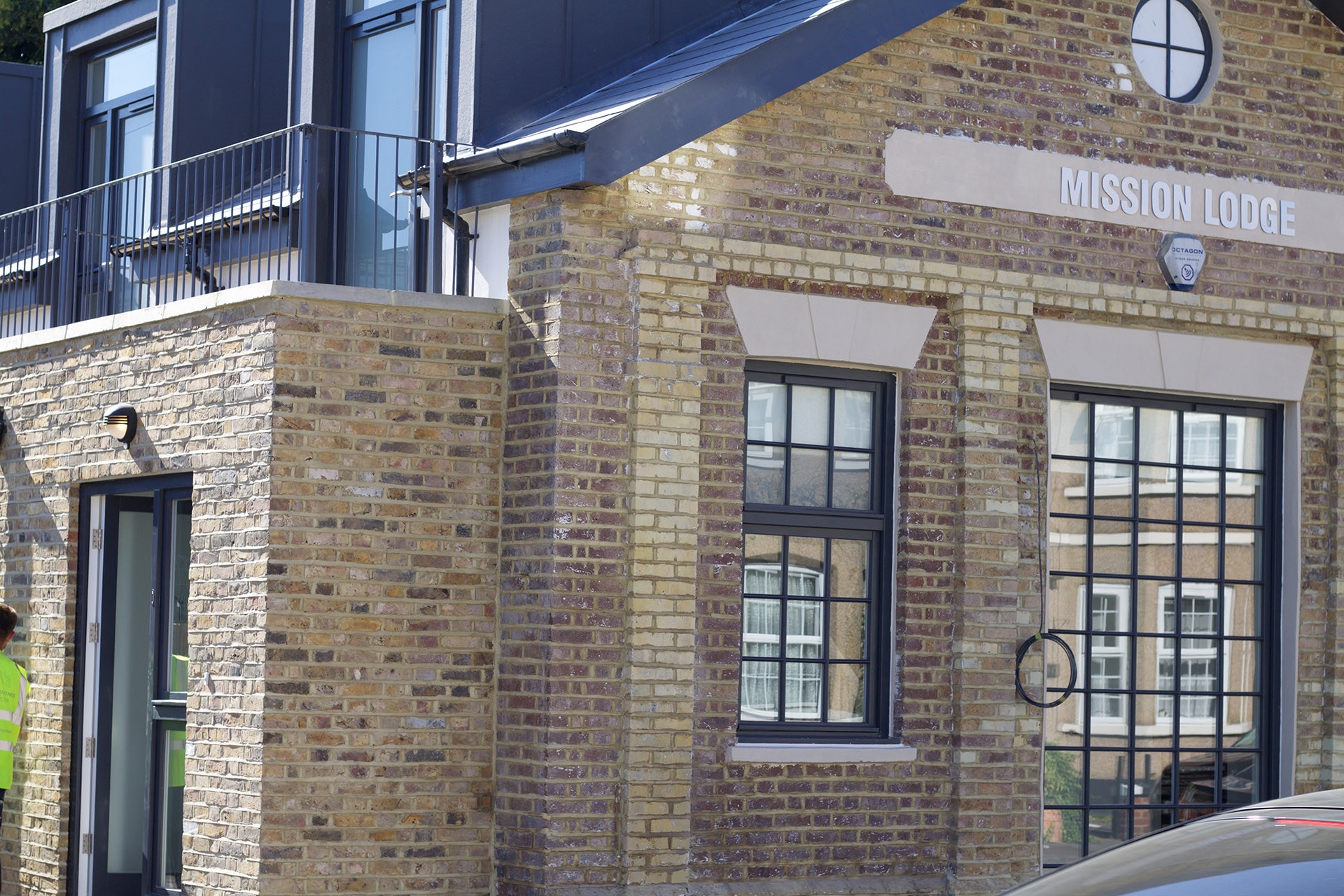 UB8 - Waterloo Road - Bespoke timber Sash windows and doors