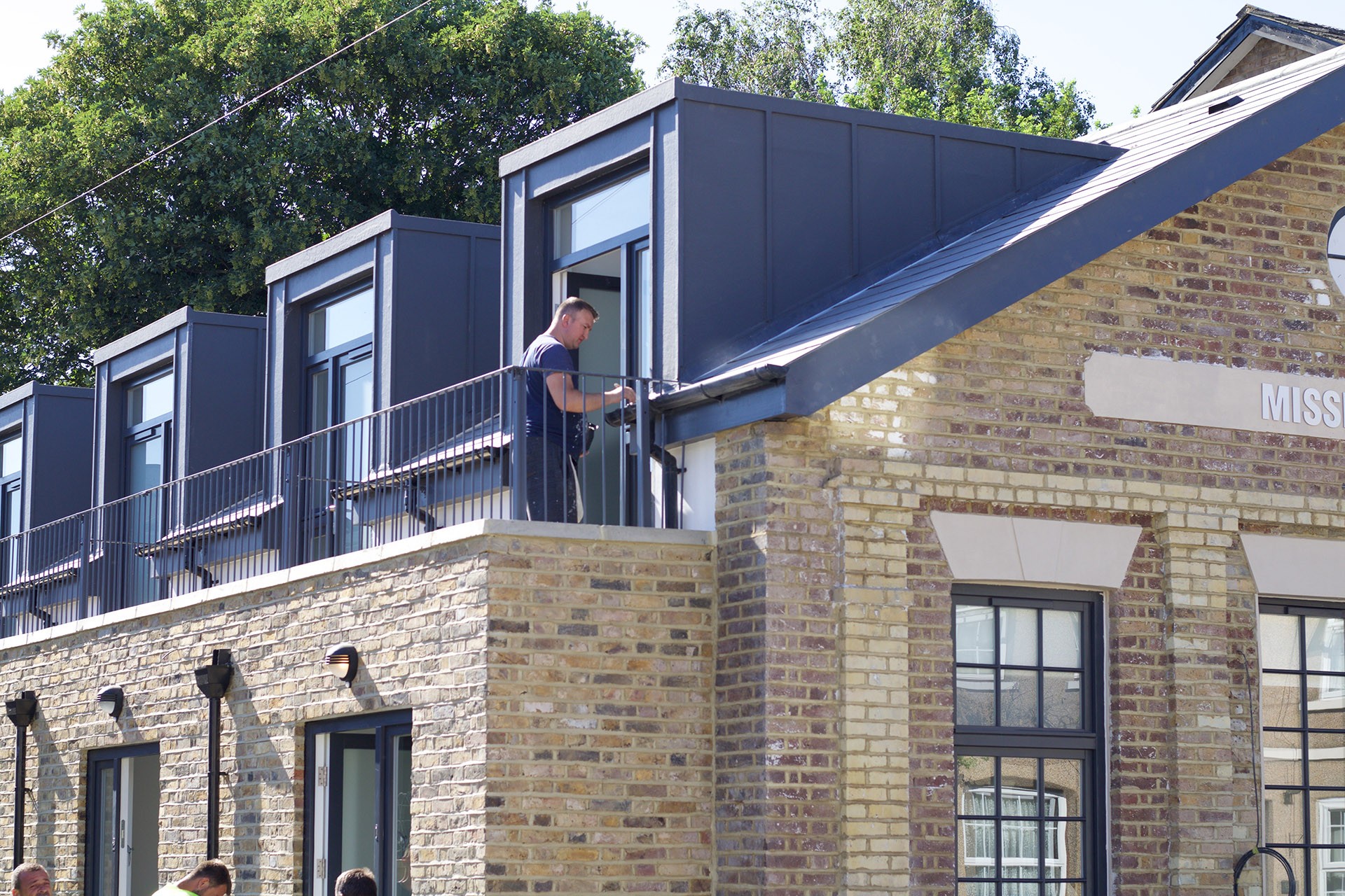 UB8 - Waterloo Road - Bespoke timber Sash windows and doors