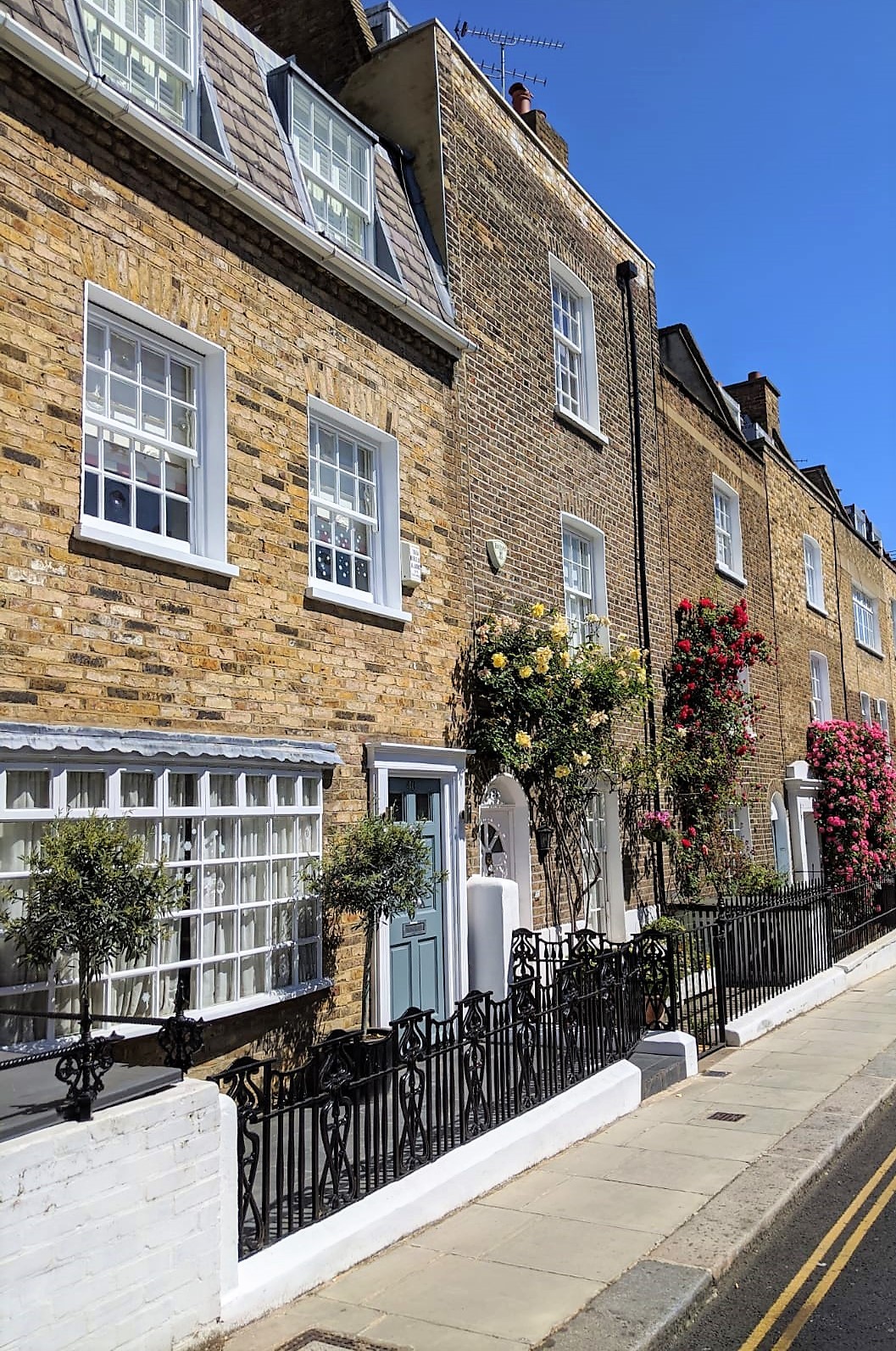 17 Peel Street, W8 - Kensington - Conservation area - Sliding